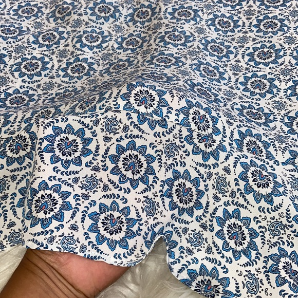 LOFT Short Sleeve Tulip Back Top Size Medium Petites - Picture 9 of 14